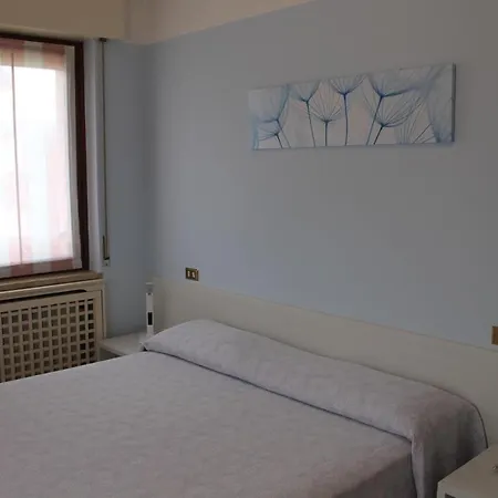 Hotel O'Scugnizzo 2 Belluno Exterior photo